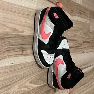 US SIZE 1 Nike high top Velcro shoes